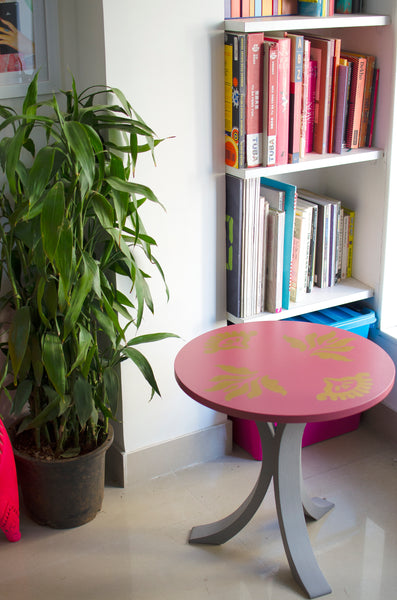 1 BHK x Studio Kohl "Ikat 2" Mini Table / Wall Hanging in Pink & Gold 1 BHK Interiors